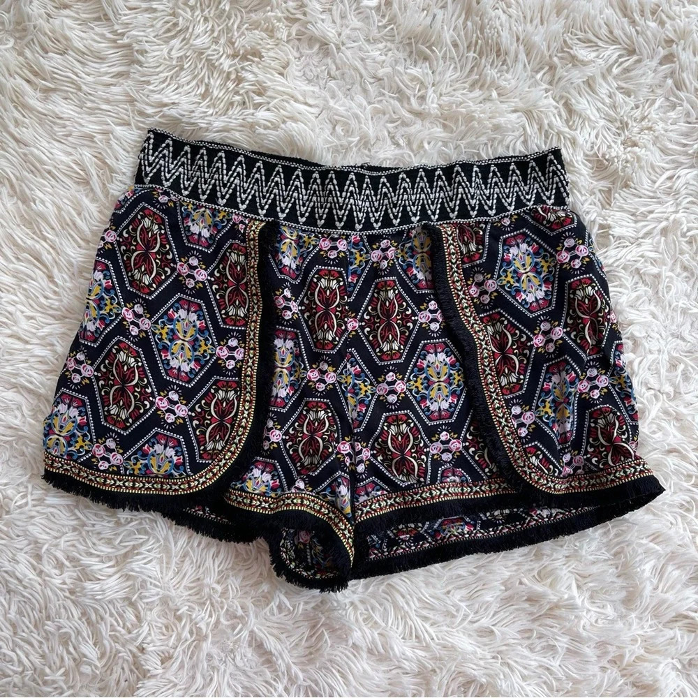 Umgee Shorts Boho Black Print Lined Soft Embellished Trim elastic Waistband SZ S
